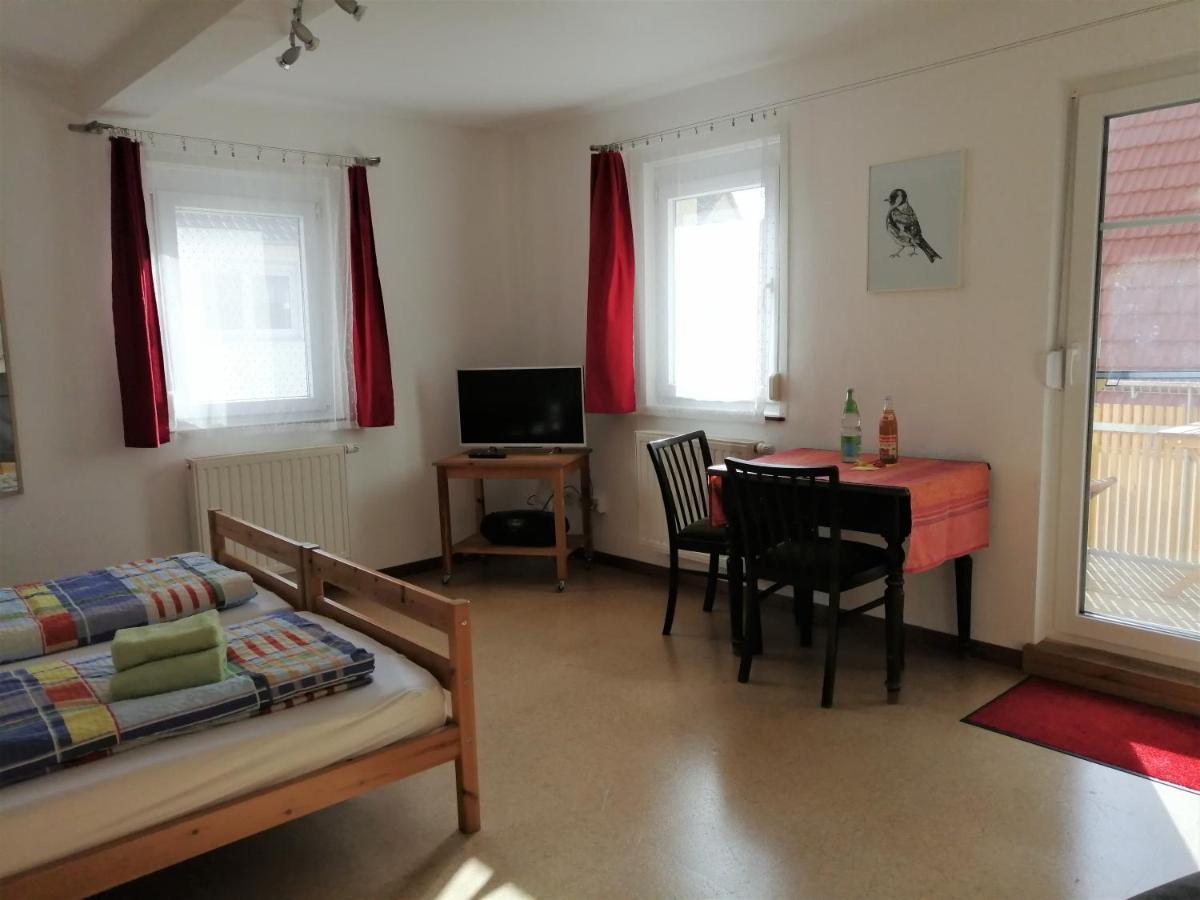 Apartment & Zimmer Familie Trescher Tübingen Екстериор снимка